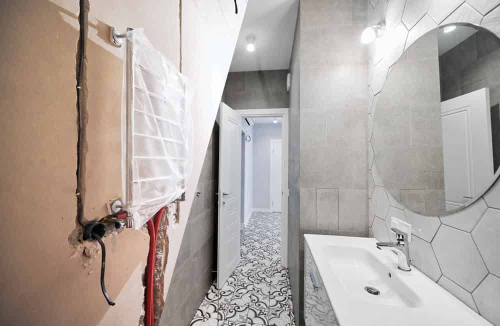 Bathroom Remodeling image